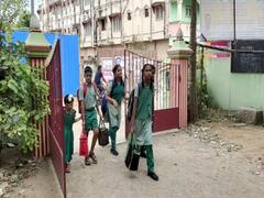 மயிலாடுதுறை மாவட்டத்தில் இன்று  50 சதவீத தனியார் பள்ளிகள் இயங்கின