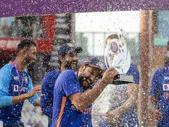 IND vs ENG ODI: शैम्पेन की बरसात के बीच अर्शदीप ने उठाई ट्रॉफी, टीम इंडिया ने ऐसे मनाया जीत का जश्न