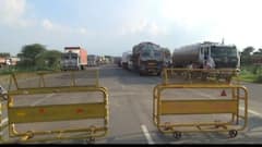 Churu News: चूरू में 53 घंटों से NH-52 पर किसानों का कब्जा, बीमा क्लेम सहित 20 सूत्री मांग को लेकर प्रदर्शन