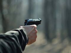 Surat Crime News: सूरत में मिंडी गिरोह के एक सदस्य की गोली मारकर हत्या, पुलिस को गैंग की अंदरूनी रंजिश का शक