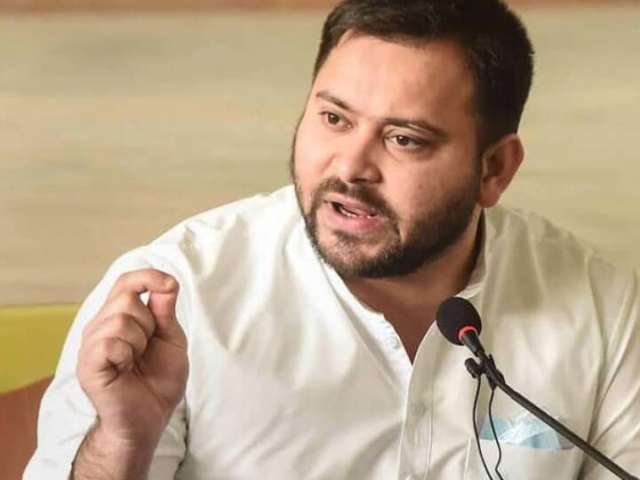 Presidential Election 2022 Voting: वोटिंग के बाद एक बार फिर द्रौपदी मुर्मू पर बोले तेजस्वी यादव, जानें पूरी बात Presidential Election 2022 Voting: Tejashwi Yadav once again spoke on Draupadi Murmu after voting know the whole thing ann Presidential Election 2022 Voting: वोटिंग के बाद एक बार फिर द्रौपदी मुर्मू पर बोले तेजस्वी यादव, जानें पूरी बात