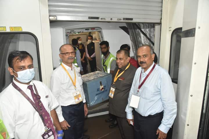 राष्ट्रपती निवडणुकीसाठी मतदान प्रत्येक राज्याच्या विधानसभेत करता येतं पण मतमोजणी राजधानी दिल्लीतच होते.