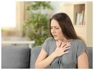 Health Tips : बदलत्या ऋतूमध्ये तुम्हालाही श्वसनाचा त्रास होतोय? मग, 'या' घरगुती उपायांचा वापर करा