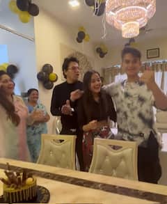 PHOTOS: Khatron Ke Khiladi 12 से बाहर हुईं Jannat Zubair, घर वापसी के बाद परिवार वालों ने कुछ इस तरह किया स्वागत