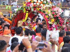 Ujjain News: उज्जैन में सावन के पहले सोमवार को नगर भ्रमण पर निकले भगवान महाकाल, देखें तस्वीरें