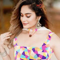 Actress Shrutika latest photos: நடிகை ஸ்ருதிகாவின் லேட்டஸ்ட் கலர்ஃபுல் போட்டோஸ்!