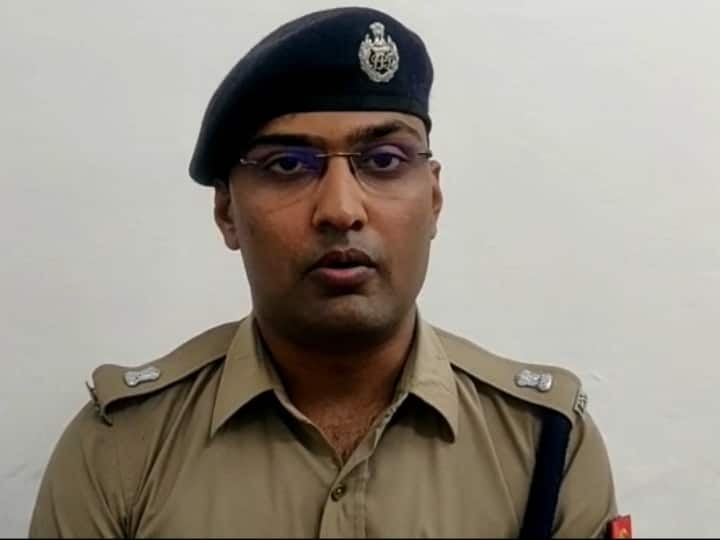 Muzaffarnagar News: मुजफ्फरनगर में तीन बाइक सवार शिवभक्तों को टैम्पू ने मारी टक्कर, दो की मौत, एक घायल Muzaffarnagar News Three Shiva devotees were hit by a tent two killed one injured ANN Muzaffarnagar News: मुजफ्फरनगर में तीन बाइक सवार शिवभक्तों को टैम्पू ने मारी टक्कर, दो की मौत, एक घायल