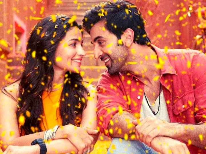 इस पाकिस्तानी गाने की कॉपी है रणबीर-आलिया की Kesariya? यूज़र्स बोले- केसरिया तेरा कॉपी है पिया... Brahmāstra song Kesariya comes under fire for copying Pakistani band Call Laree Chootee इस पाकिस्तानी गाने की कॉपी है रणबीर-आलिया की Kesariya? यूज़र्स बोले- केसरिया तेरा कॉपी है पिया...