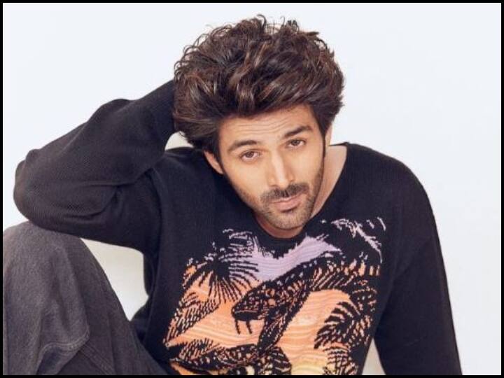 Kartik Aaryan reveals that he bought a ‘third-hand’ car for Rs 60k after first few films Kartik Aryan First Car: कार्तिक आर्यन ने 60 हजार रुपए में ली थी पहली कार, बताया- 'बारिश में टपकता था पानी..'