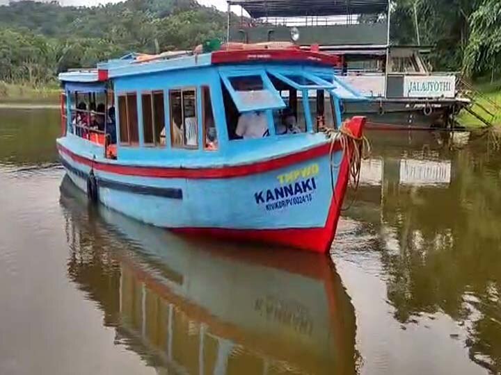 முல்லை பெரியாறு அணையில் மதகுகளை இயக்கி மத்திய துணை கண்காணிப்பு குழு ஆய்வு