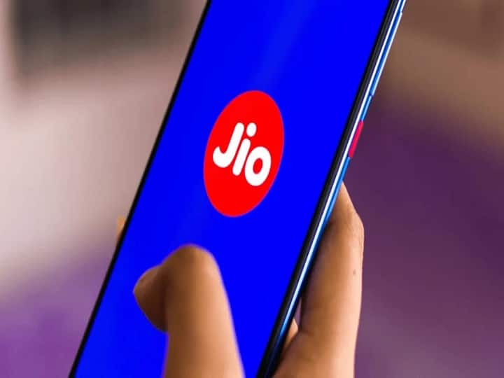 Jio Internet: only 395 rupees and 84 days validity with calling and other benefits only jio users Jioનો સસ્તો પ્લાન, માત્ર 395 રૂપિયામાં 84 દિવસ ચાલશે ઇન્ટરનેટ, સાથે મળશે આ ફેસિલિટી પણ..........