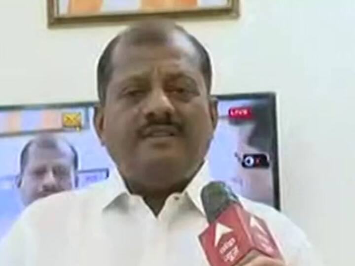 Maharashtra Politics: शिवसेना सांसद संजय जाधव ने शिंदे गुट पर निशाना साधा, कहा- 'लालच की सीमा होनी चाहिए' Maharashtra Politics Shiv Sena MP Sanjay Haribhau Jadhav targets Eknath Shinde group Maharashtra Politics: शिवसेना सांसद संजय जाधव ने शिंदे गुट पर निशाना साधा, कहा- 'लालच की सीमा होनी चाहिए'