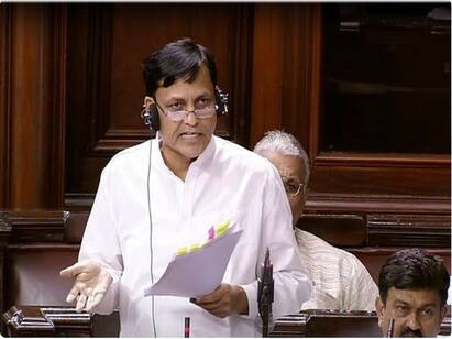 Government does not maintain data of arrested journalists, says MHA இதுவரை கைது செய்யப்பட்ட ஊடகவியலாளர்கள் பற்றி எந்த தகவலும் இல்லை: மத்திய அமைச்சர்