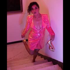Richa Chadha Pics: पिंक डीप नेक शाइनी ड्रेस में ऋचा चड्ढा ने एक बार फिर बढाया इंटरनेट का पारा, ग्लैमरस अदाएं उड़ा देंगे होश!