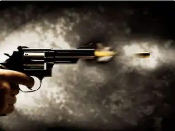 UP: बरेली में पेट्रोल पंप मैनेजर की दिन दहाड़े हत्या, चोरी करने से रोकने पर अपराधियों ने चलाई गोली
