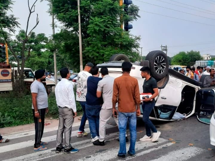 Punjabi Lyricist-Music Composer Jaani Injured In Car Accident In Mohali Punjabi Lyricist-Music Composer Jaani Injured In Car Accident In Mohali