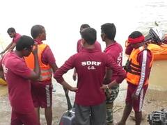 Durg News: शिवनाथ नदी में डूबे कार सवार, 36 घंटे के बाद भी नहीं मिला कोई सुराग