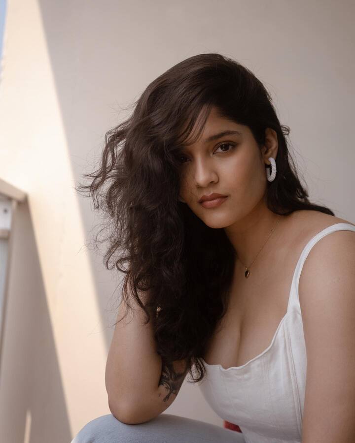 రీల్ గానే కాదు రియల్ గా కూడా రితికా సింగ్ మంచి బాక్సర్. Image Credit: Ritika Singh / Instagram