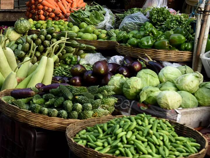 vegetables price list today 19 july 2022 vegetable rate today in-chennai tamilnadu latest market price Vegetables Price List: கம்மி விலையில் தக்காளி.. விலையேறிய பூண்டு - இன்றைய காய்கறி விலை நிலவரம்.!