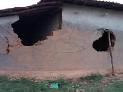 Surajpur News: 'प्यारे' हाथी के खौफ से उड़ी दर्जनों गांव की नींद, छह घरों को तोड़कर चट कर गया अनाज