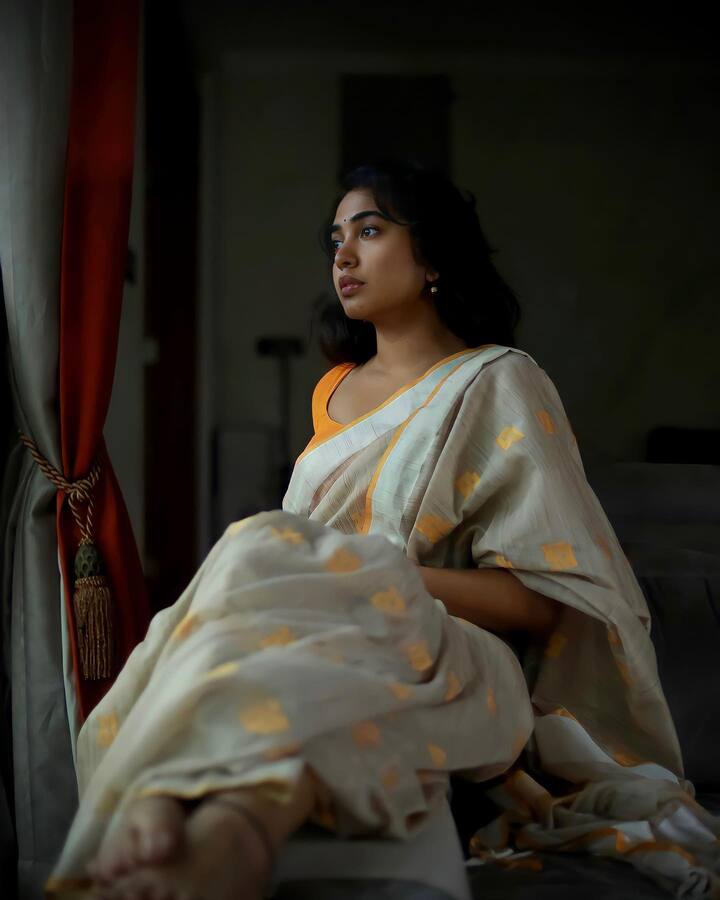 తండ్రితో కలిసి కల్కి సినిమాలో నటించింది. Image Credit: Shivathmika Rajashekar/ Instagram