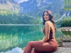 PHOTO : निसर्ग की जान्हवी, कोण दिसतंय अधिक सुंदर? अभिनेत्रीच्या ‘नेचर ट्रीप’ फोटोंवर खिळल्या चाहत्यांच्या नजरा!