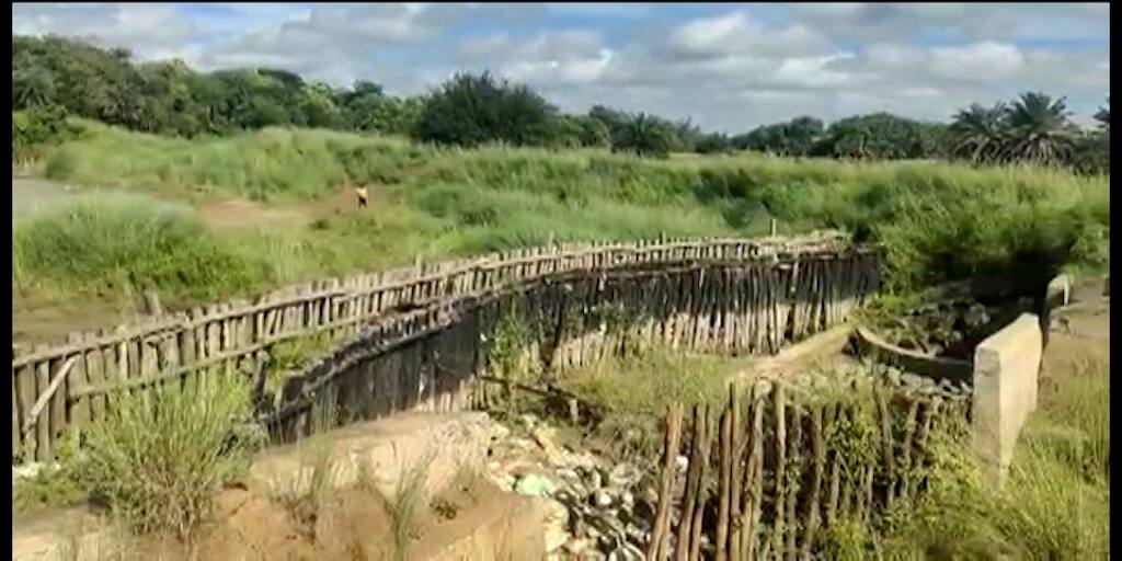 West Burdwan News: বাঁধ ভাঙায় চরম সমস্যা, দ্রুত ব্যবস্থা নিক প্রশাসন, আর্জি কৃষকদের Extreme problem in breaking the dam, the farmer has requested the administration to take immediate action West Burdwan News: বাঁধ ভাঙায় চরম সমস্যা, দ্রুত ব্যবস্থা নিক প্রশাসন, আর্জি কৃষকদের