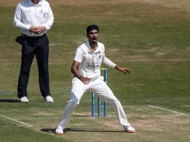 Indian all-rounder Washington Sundar took 5 wickets in his county debut for Lancashire Watch Video: Washington Sundar ने Lancashire के लिए किया काउंटी डेब्यू, पहले मैच में 5 खिलाड़ियों को किया आउट