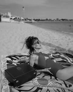 Turkish Actress Dilan Deniz: ਗਲੈਮਰ ਦੇ ਮਾਮਲੇ 'ਚ ਇਸ ਤੁਰਕੀ ਦੀ ਅਦਾਕਾਰਾ ਦਾ ਕੋਈ ਤੋੜ ਨਹੀਂ, ਇਸ ਦਾ ਲੁੱਕ ਦੇਖ ਕੇ ਤੁਸੀਂ ਵੀ ਹੋ ਜਾਓਗੇ ਦੀਵਾਨੇ