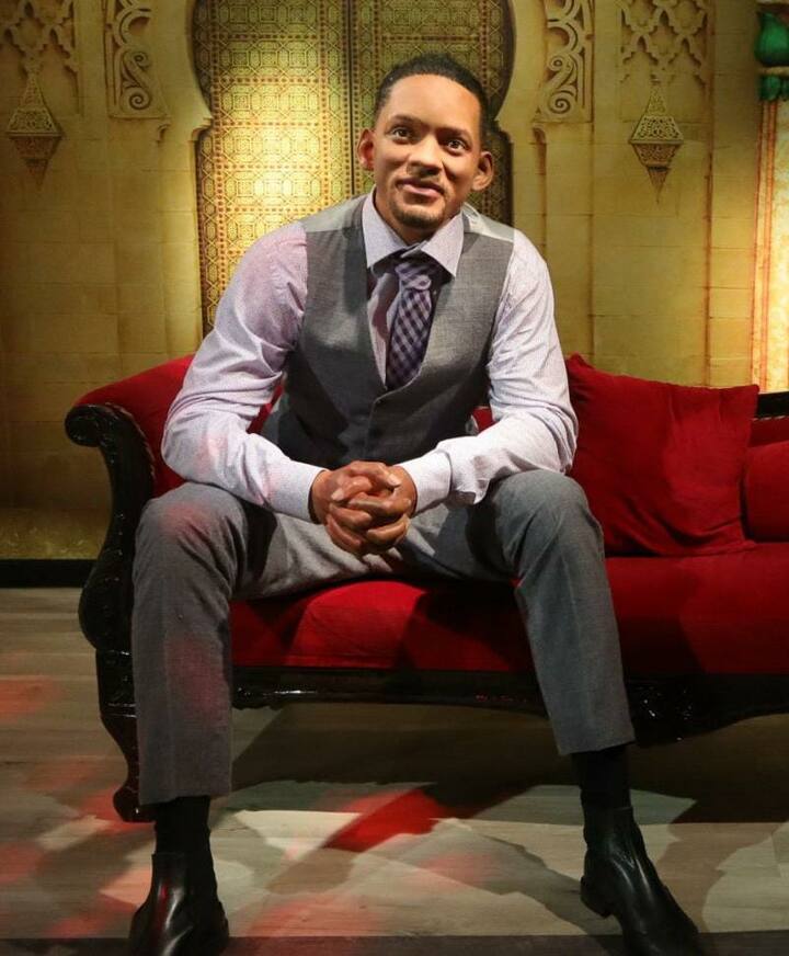 वहीं मैडम तुसाद संग्रहालय को घूमने के लिए लोगों को टिकट लेना होगा. फिलहाल वह सीधा डीएलएफ मॉल पहुंचकर मैडम तुसाद संग्रहालय के काउंटर पर जाकर टिकट खरीद सकते हैं. अभी बच्चों के लिए टिकट 760 रुपये हैं वहीं वायस्कों लिए यह 960 रुपये है. हालांकि इसके साथ लोगों को सुविधा भी दी गई है कि उन्होंने जिस दिन कि भी टिकट ली हो वो उस दिन कभी भी आकर संग्रहालय में घूम सकते है.