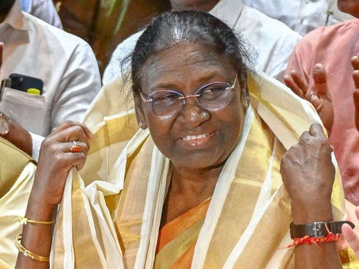 Presidential Election Result: राष्ट्रपति चुनाव के लिए आज होगी मतगणना, द्रौपदी मुर्मू की जीत तय, जानिए समीकरण Presidential election Result counting will be held tomorrow Draupadi Murmu is set to be elected ann Presidential Election Result: राष्ट्रपति चुनाव के लिए आज होगी मतगणना, द्रौपदी मुर्मू की जीत तय, जानिए समीकरण