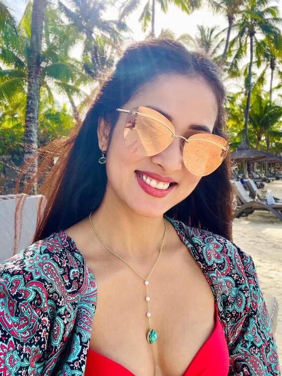 अनीता भाभी का बीच लुक हुआ वायरल