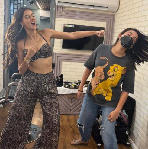 अनन्या ने कहा कि वह हमेशा अपने काम के लिए तत्पर रहती हैं. अनन्या ने 'आलिया भट्ट की बहुत बड़ी फैन' होने की बात भी कही.