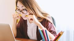 Stress: অত্যধিক কাজের চাপে স্ট্রেসের শিকার? যেভাবে সামাল দেবেন