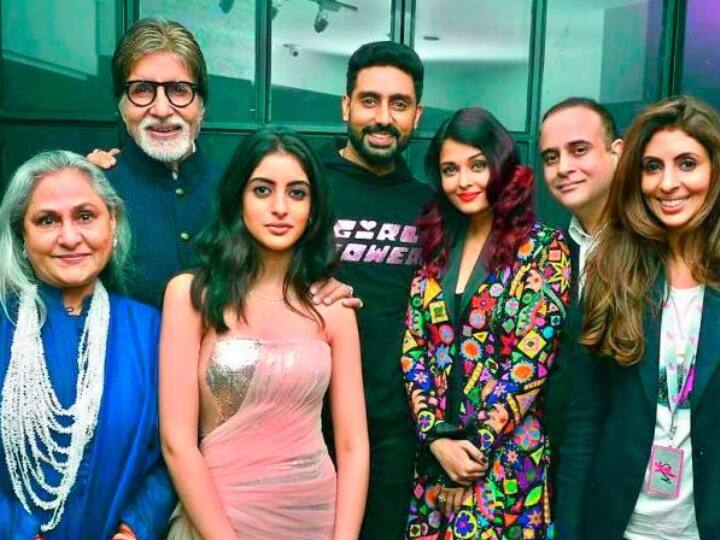 अमिताभ बच्चन और निखिल नंदा- महानायक अमिताभ बच्चन की बेटी श्वेता बच्चन ने निखिल नंदा (Nikhil Nanda) से शादी की है. बता दें कि निखिल एक जाने-माने बिजनेसमैन हैं.