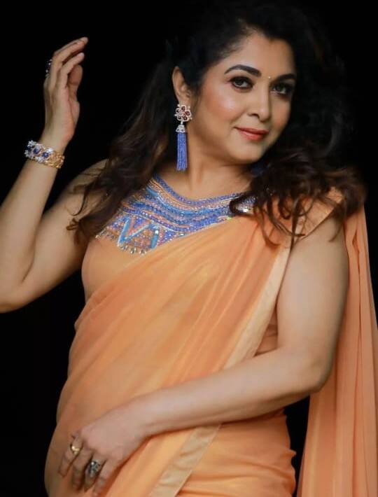 ஏன் இப்போ நீங்க தள்ளி போகுறீங்க ஏங்க !