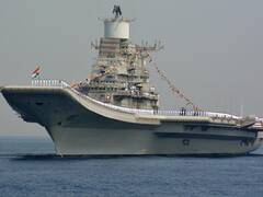 INS Vikramaditya Fire: समुद्र में ट्रायल के दौरान एयरक्राफ्ट कैरियर आईएनएस विक्रमादित्य पर लगी आग, जांच के आदेश