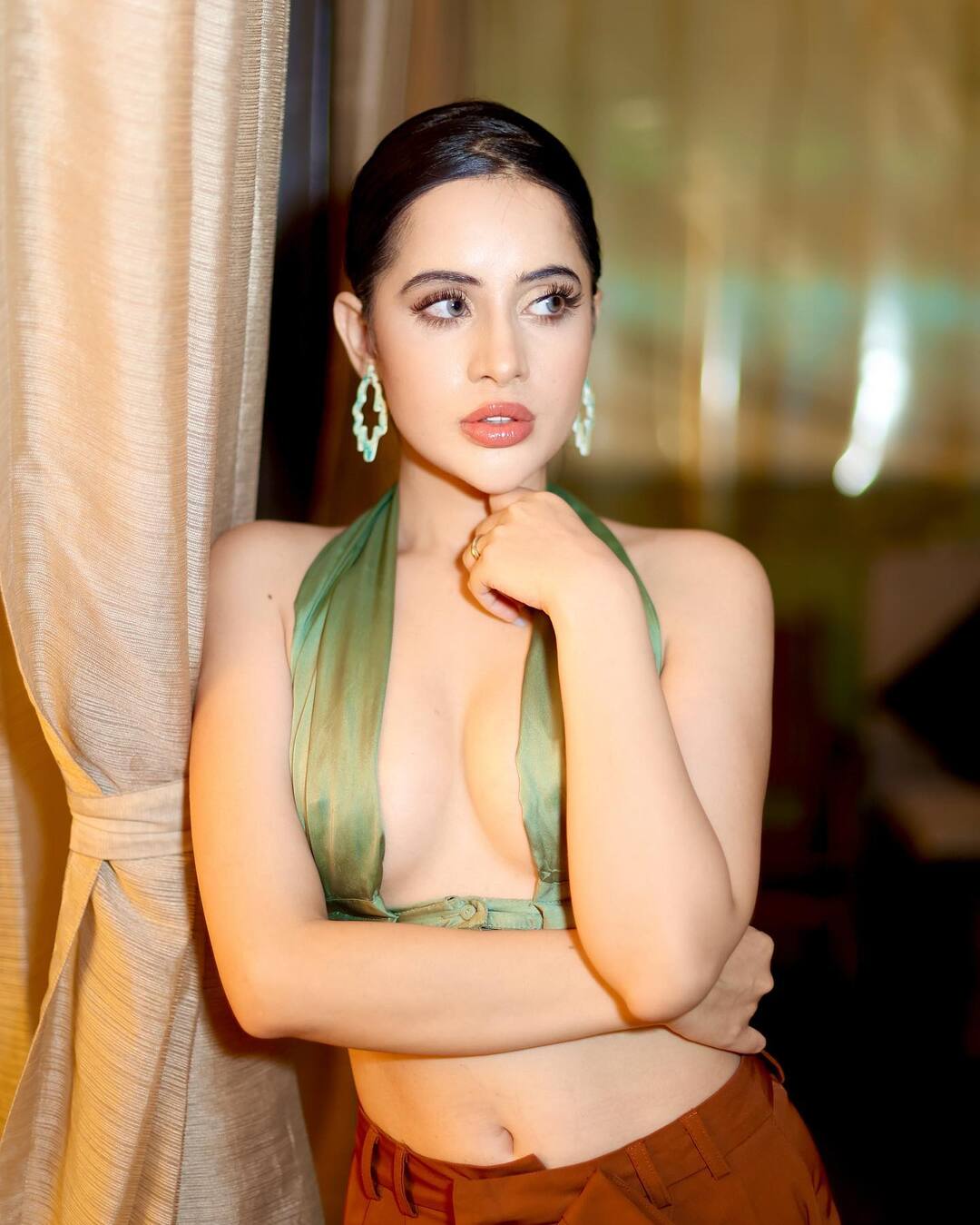 ‘You Called Me Distasteful On Public Platform’: Uorfi Javed Slams Farah Khan Ali ‘You Called Me Distasteful On Public Platform’: Urfi Javed Slams Farah Khan Ali ‘You Called Me Distasteful On Public Platform’: Uorfi Javed Slams Farah Khan Ali