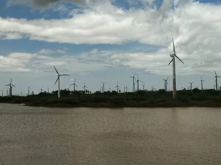 southwest monsoon season started in kanyaKumari increase in wind power generation குமரியில் தென் மேற்கு பருவ காற்று சீசன் தொடக்கம்  - காற்றாலை மின் உற்பத்தி அதிகரிப்பு