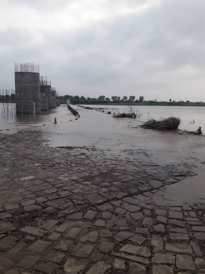 प्रदेश में औसत से 10 से लेकर 190 प्रतिशत अधिक बारिश हो चुकी है. कोटा में 19 जुलाई तक 216.7 एमएम औसत बारिश रहती है, लेकिन अब तक 80 प्रतिशत से अधिक 322.9 एमएम बारिश दर्ज कर ली गई है.