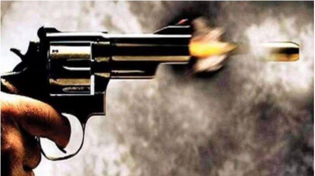 Shot fired from AK-47 in the hotel Diamond Plaza located in Sector-22 of Chandigarh,  Punjab Police Employee injured ਚੰਡੀਗੜ੍ਹ ਦੇ ਸੈਕਟਰ-22 ਸਥਿਤ ਹੋਟਲ ਡਾਇਮੰਡ ਪਲਾਜ਼ਾ 'ਚ ਅੱਜ ਤੜਕੇ AK-47 ਤੋਂ ਚੱਲੀ ਗੋਲੀ , ਪੰਜਾਬ ਪੁਲਿਸ ਦਾ ਮੁਲਾਜ਼ਮ ਜ਼ਖ਼ਮੀ