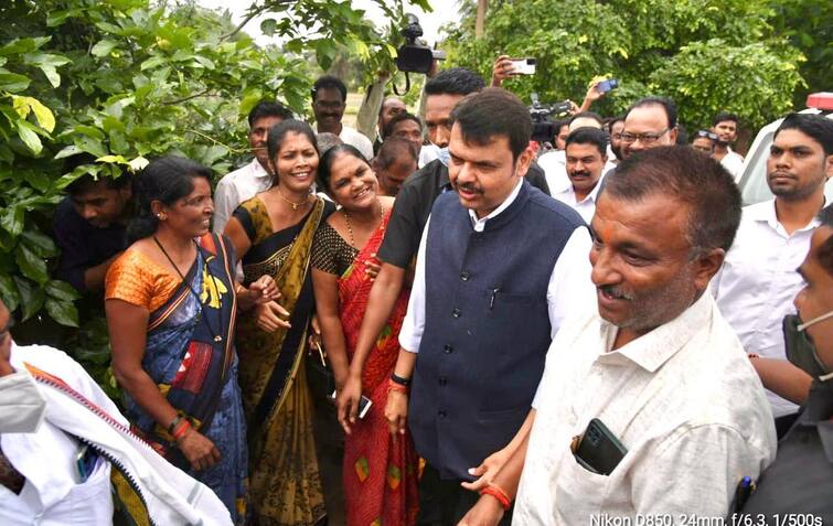 Deputy Chief Minister Devendra Fadnavis reviewed all the flood affected districts Vidarbha Flood: पूरग्रस्त भागांचे सर्वेक्षण करा, पण संवेदनशीलतेने