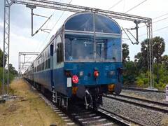 வேளாங்கண்ணி அகல ரயில் பாதை - சோதனை ஓட்டத்தில் 15 நிமிடத்தில் நாகையை வந்தடைந்த ரயில்