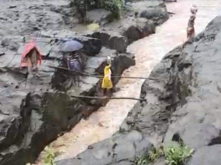 Iron bridge was built 6 months ago, could not bear even the first rain, got washed away in water