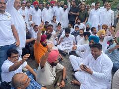 ਚੰਡੀਗੜ੍ਹ ਪੁਲਿਸ ਨੇ ਕਾਂਗਰਸੀ ਵਰਕਰਾਂ 'ਤੇ ਚਲਾਇਆ ਵਾਟਰ ਕੈਨਨ, ਕਈ ਕਾਂਗਰਸੀ ਲੀਡਰ ਹਿਰਾਸਤ 'ਚ