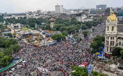TMC Shahid Diwas: আবেগ হার মানাল বৃষ্টিকে, উৎসাহ-উদ্দীপনায় বাঁধভাঙা তৃণমূলের ২১ জুলাই