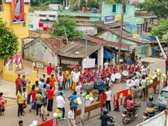 Presidential Election Result 2022: एनडीए उम्मीदवार द्रौपदी मुर्मू की जीत से पहले उनके गांव में जश्न का महौल, देखिए तस्वीरें