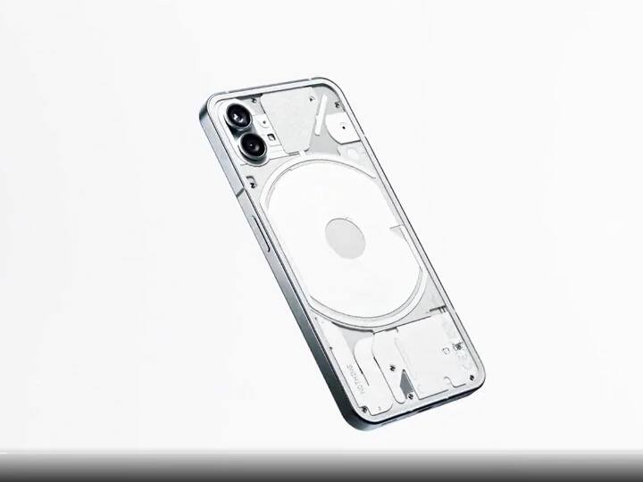 ভারতে নাথিং ফোন ১- এর ৮ জিবি র্যাম এবং ১২৮ জিবি স্টোরেজ ভ্যারিয়েন্টের দাম ৩২,৯৯৯ টাকা।