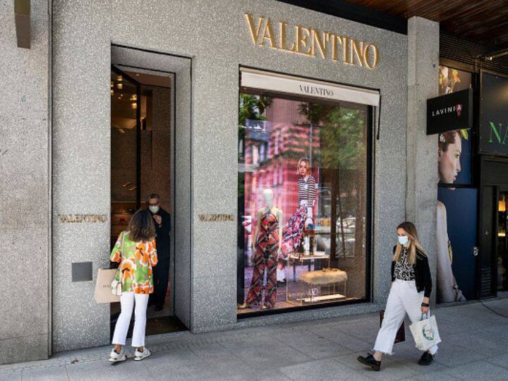Reliance Brands Ties Up With Valentino To Bring Maison De Couture In India Reliance Brands Ties Up With Valentino To Bring Maison De Couture In India
