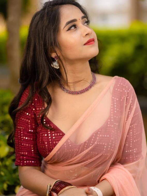 దీప్తి సునయన, ఎందుకంత కంగారు?